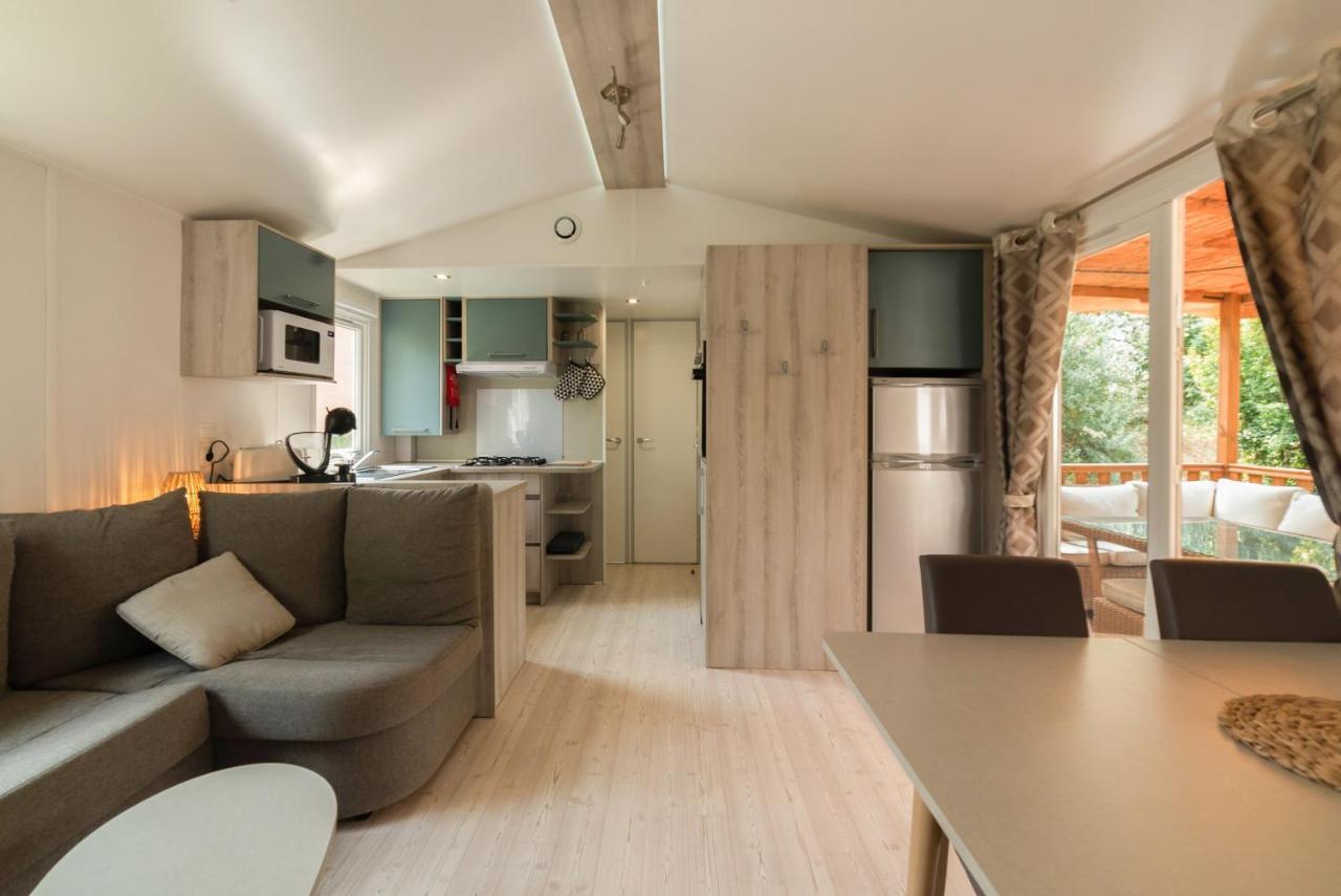 Mobil Home Les Pieds Dans L'Eau Canet-en-Roussillon Εξωτερικό φωτογραφία